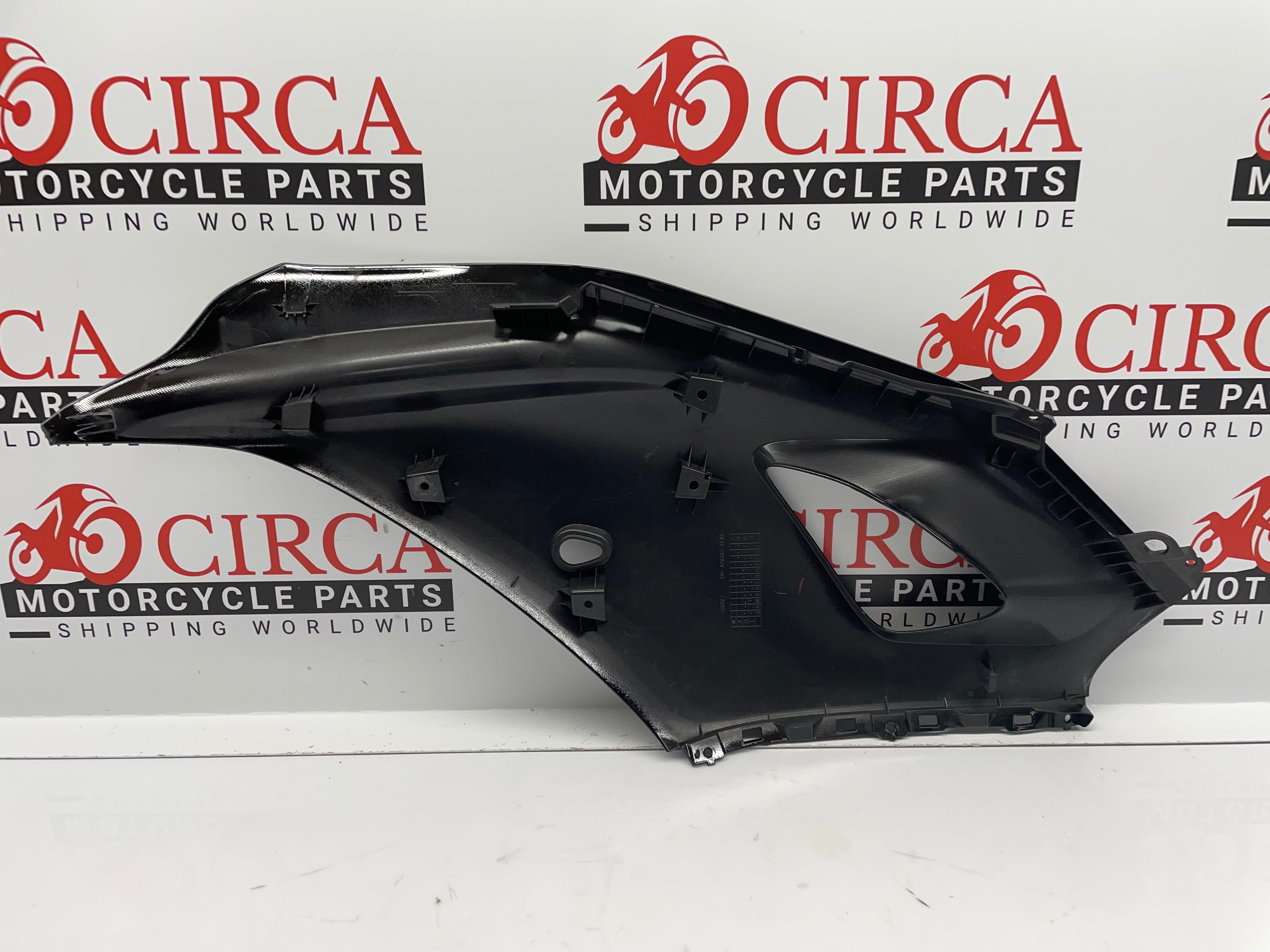 傷あり】YZF-R7 純正 右サイドカウル BEB-W283V-10-33 【公式通販】