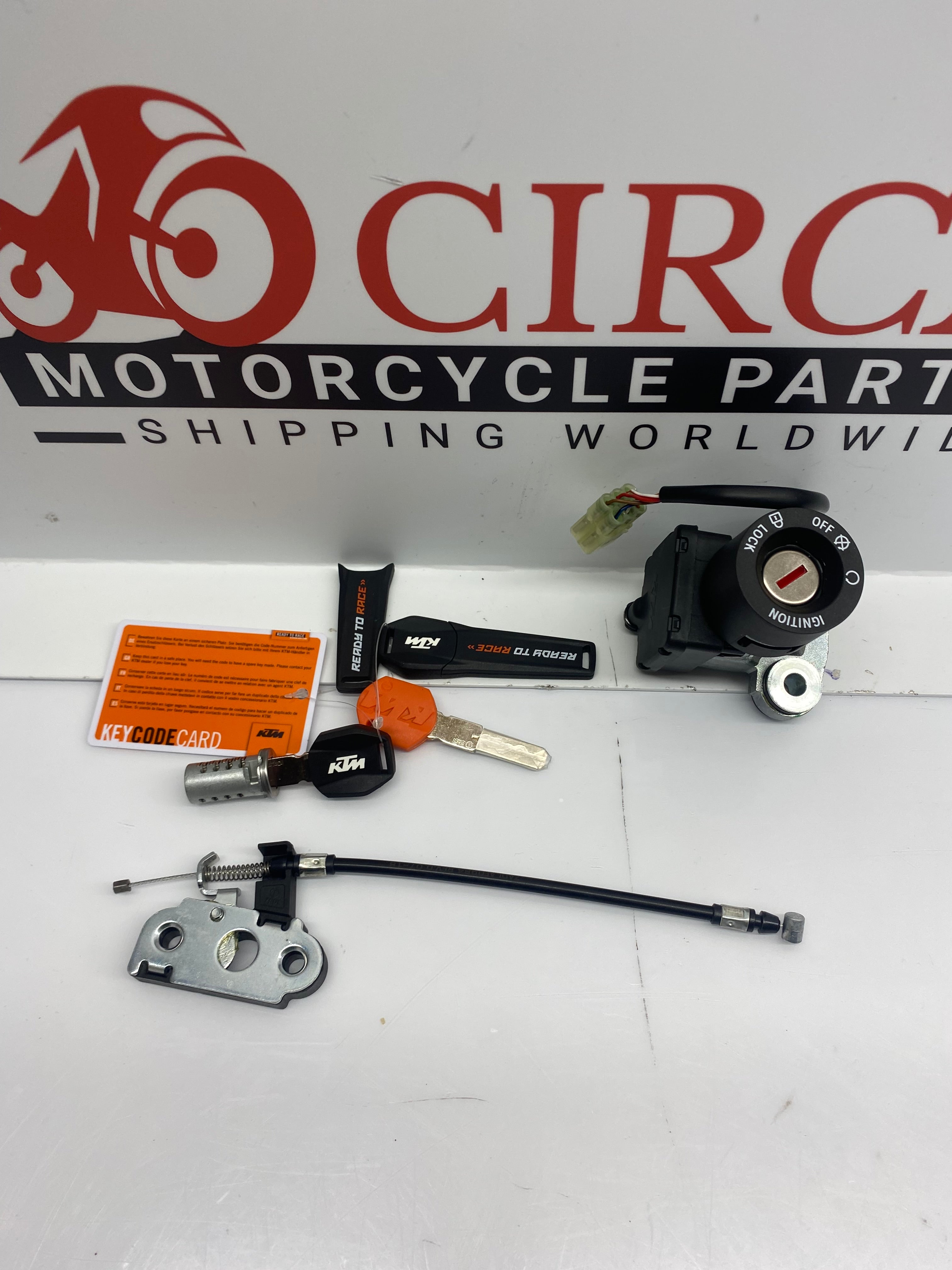 KTM 1290 SUPER DUKE GT 2016-2017 Locks set with key GKS cpl. (61411066 ...