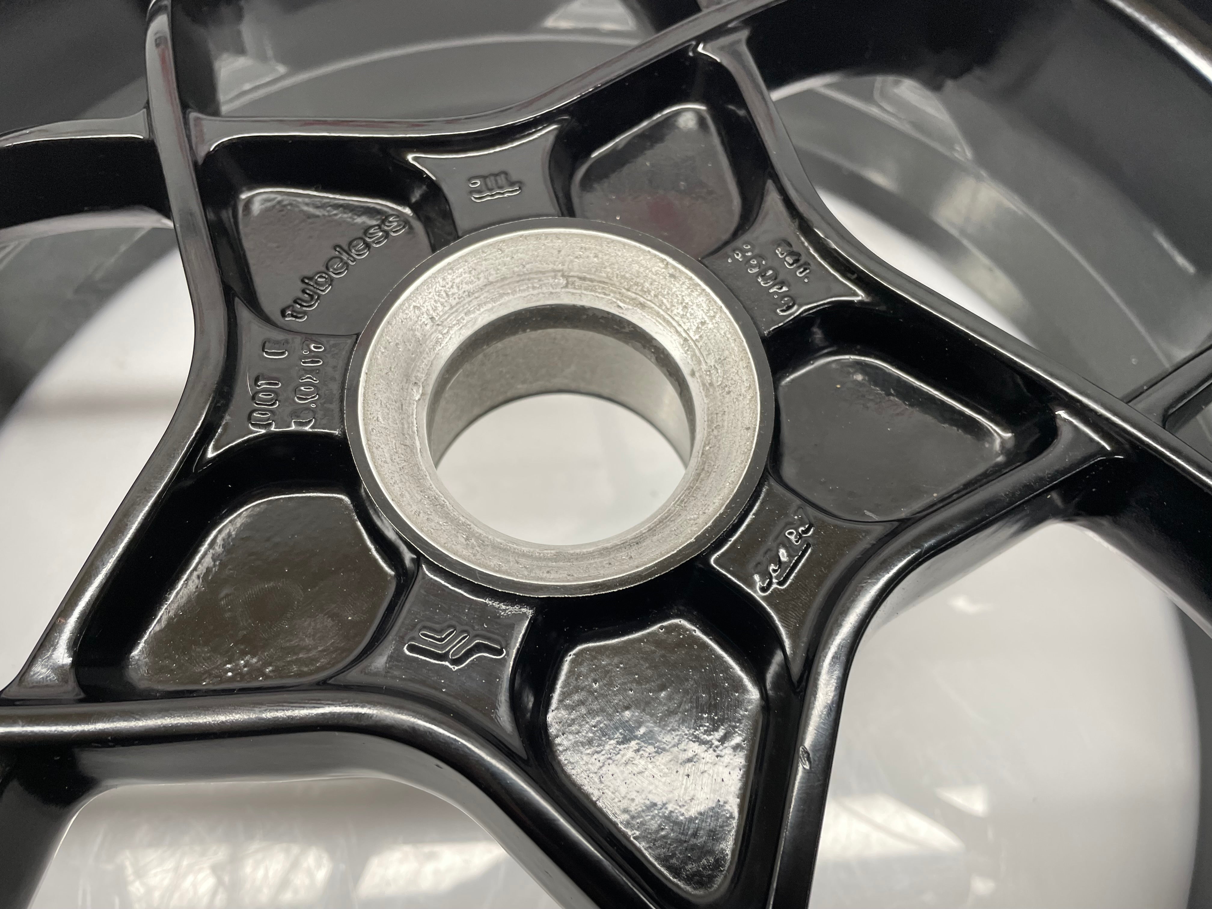 KTM 1290 SUPERDUKE R 14-16, 1290 SUPERDUKE GT 16-17 19 Rear Wheel 6161 ...