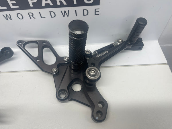 BMW R nineT 2017-2024 Rear sets from Sato Racing Black BMWR9TPRSBK ...