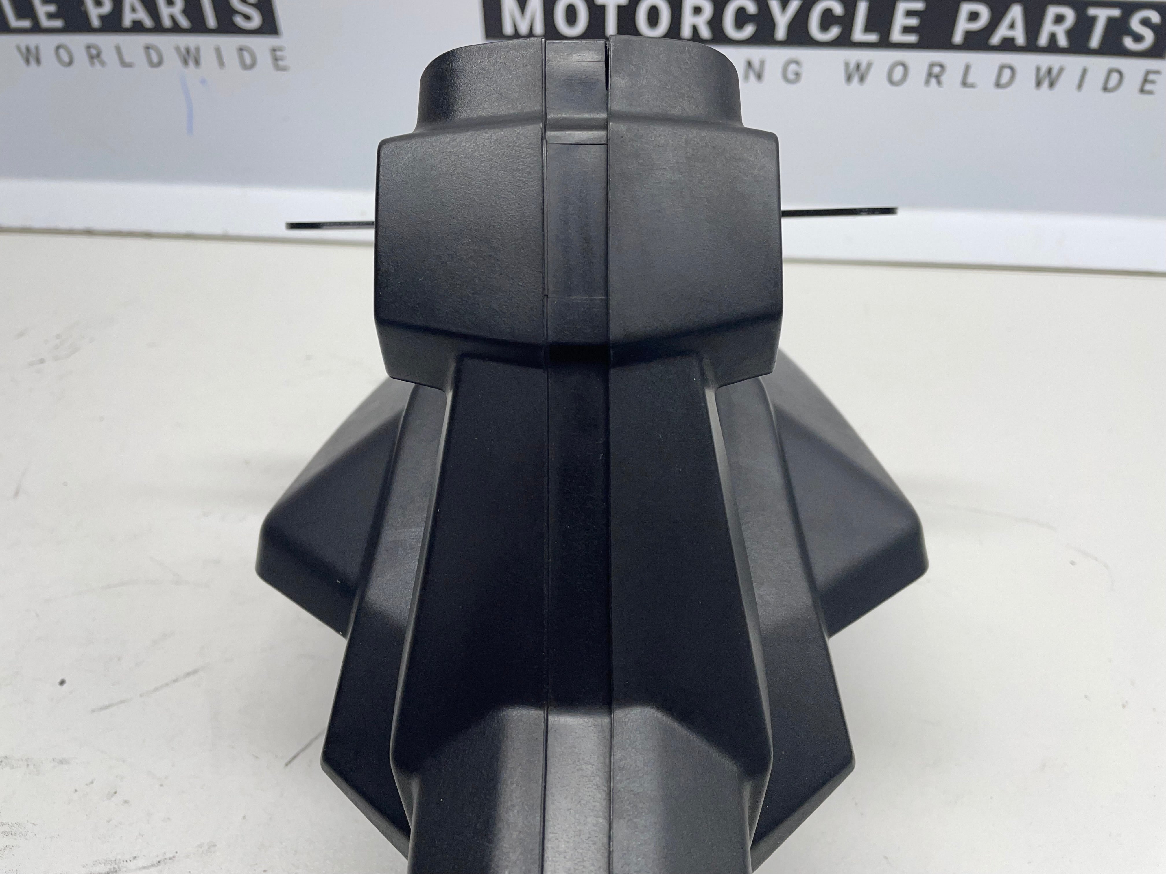 KAWASAKI ZX1000 17-19, KLZ1000 19-24 Flap RH/LH W/ Reflector