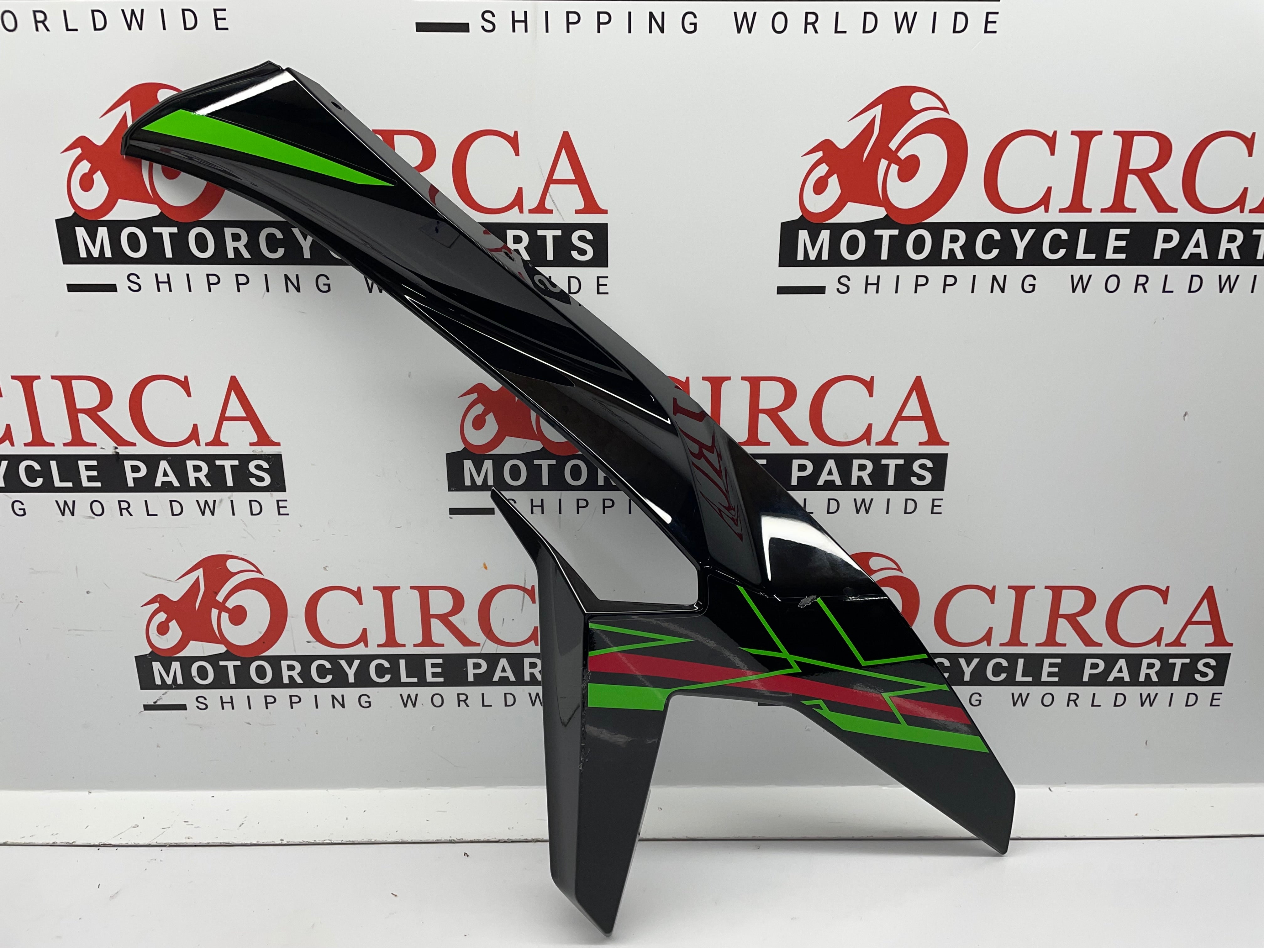 パーツ Why not ? KAWASAKI NINJA ZX4R 24 Outer Knee Grip Cover 01 LH 140935404H8